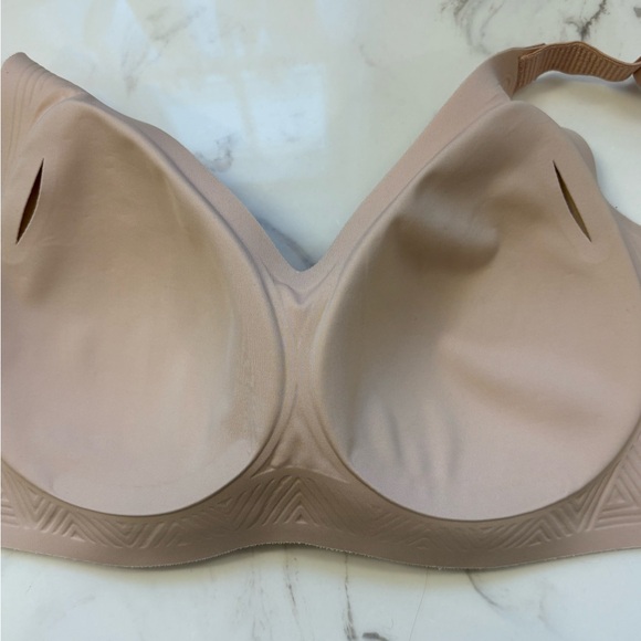 SET of 7!! Comfelie Zero Gravity Sculpt Seamless T-Shirt Bras Nude | Size Medium - Picture 13 of 15